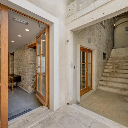 Stonemasons Heritage Guest house