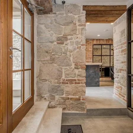 Stonemasons Heritage Guest house