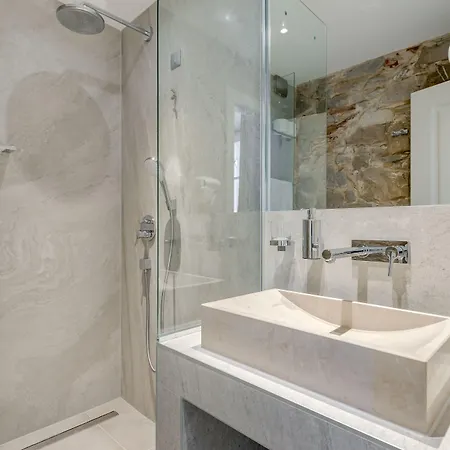 Stonemasons Heritage Konukevi 4*