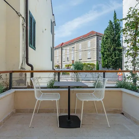 بيت ضيافة Stonemasons Heritage